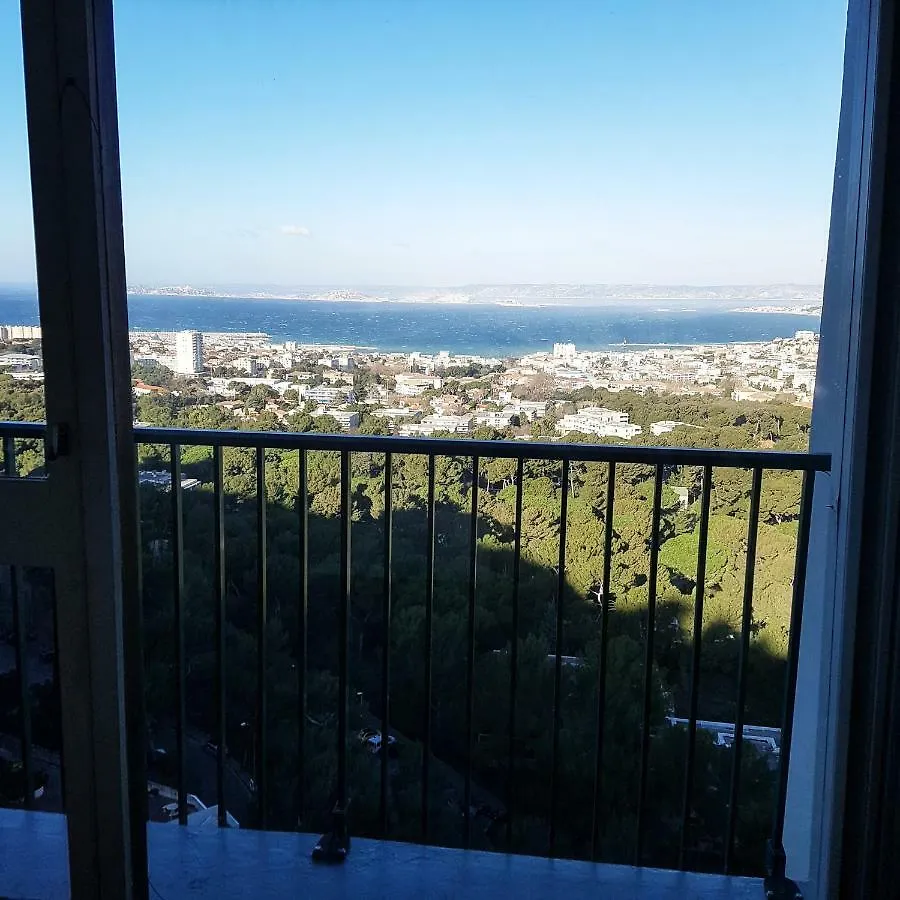 Apartment Vue Mer Et Montagne Dans Parc Du Roy D'Espagne, Up To 7 People Marseille